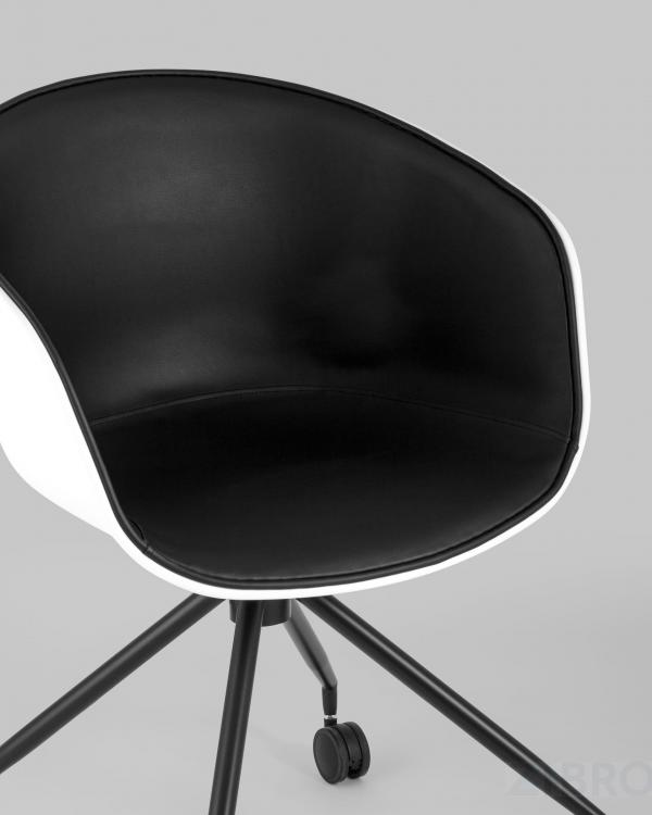 Компьютерное кресло офисное LIBRA белый пластик обивка из черной экокожи крестовина металл