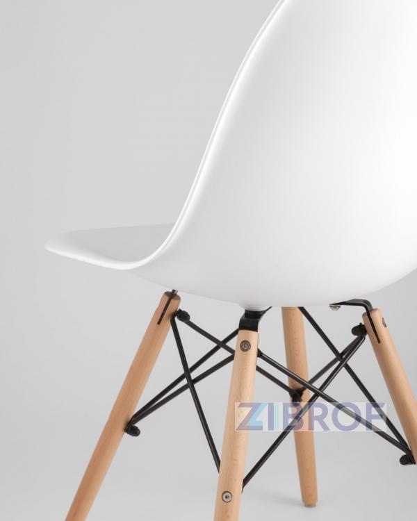Eames D80 стеклянный, стулья Eames DSW белые