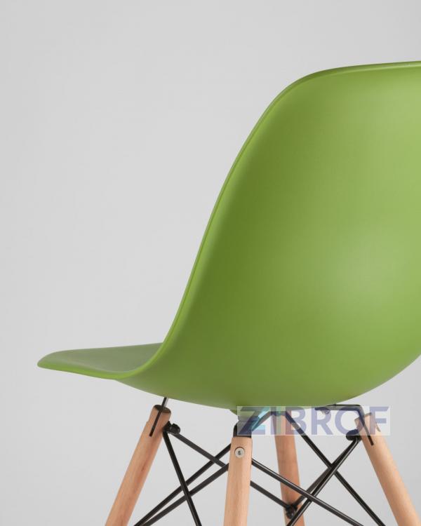Стул Style DSW зеленый, литой полипропилен, стальной каркас, натуральный массив бука Стул Style DSW зеленый, литой полипропилен, стальной каркас, натуральный массив бука