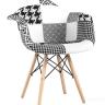 Кресло Eames в стиле пэчворк черно-белое, ножки массив бука