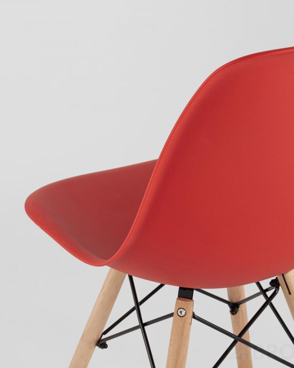 Стул Style DSW красный, литой полипропилен, стальной каркас, натуральный массив бука Стул Style DSW красный, литой полипропилен, стальной каркас, натуральный массив бука
