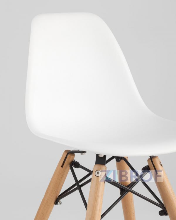 Комплект детский Eames стол и четыре стула белые