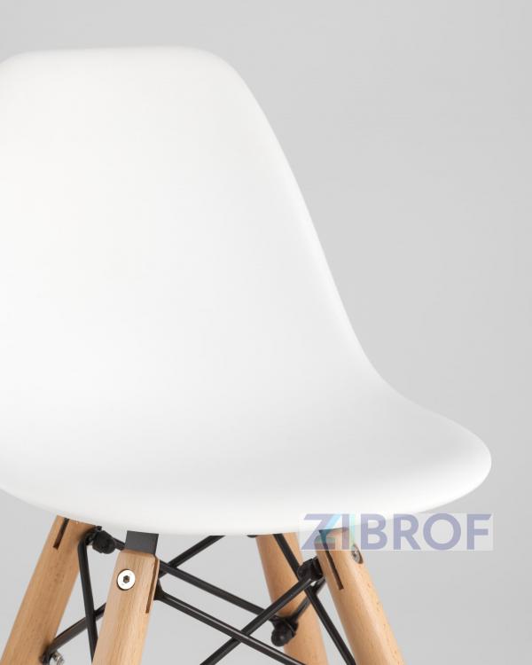 Комплект детский Eames стол и четыре стула белые