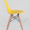 Комплект мебели детский стол Eames белый, диаметр 60 см, 2 стульчика голубой и желтый