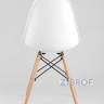 Eames D80 черный, 4 стула Eames DSW белые
