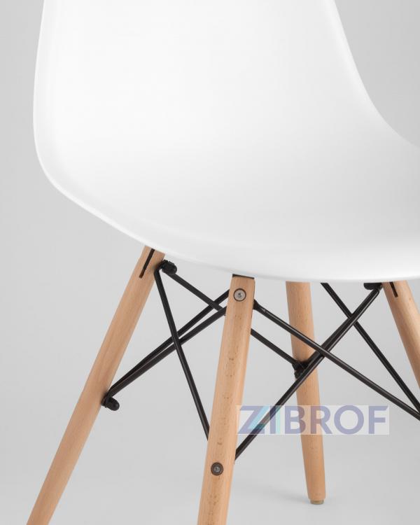Eames D80 черный, 4 стула Eames DSW белые