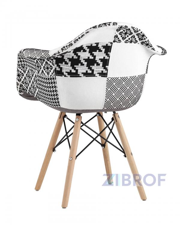 Обеденная группа стол Rondo раскладной 100-135*100 см белый, 4 кресла Eames пэчворк черно-белые
